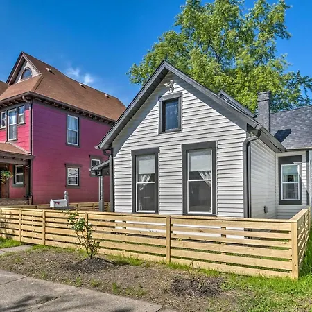 Villa Quaint And Cozy Indianapolis Getaway With Yard!